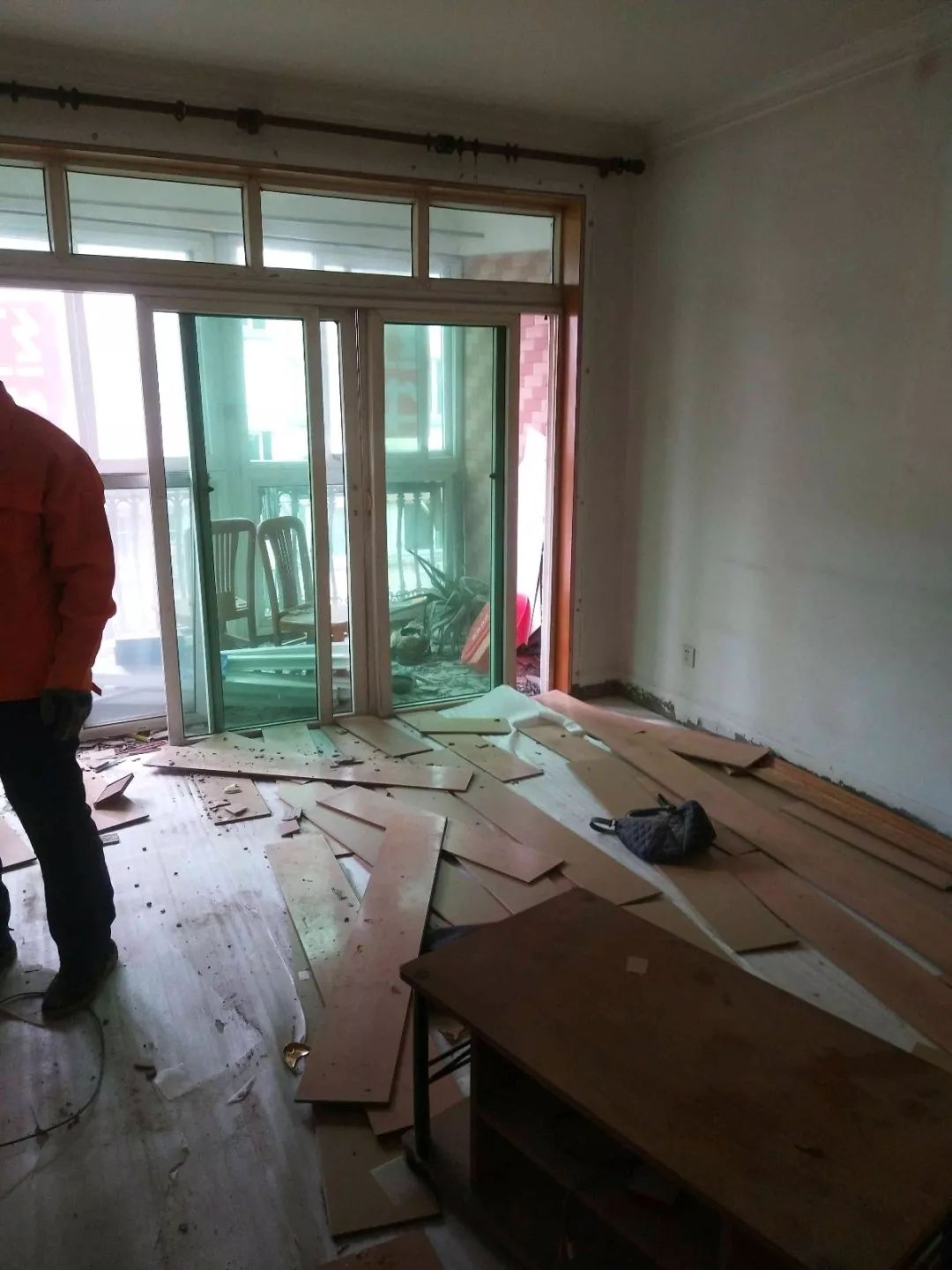 南京龍蟠花苑90㎡現(xiàn)代輕奢--老房升級改造,變身時尚精致家!22拆砌工程