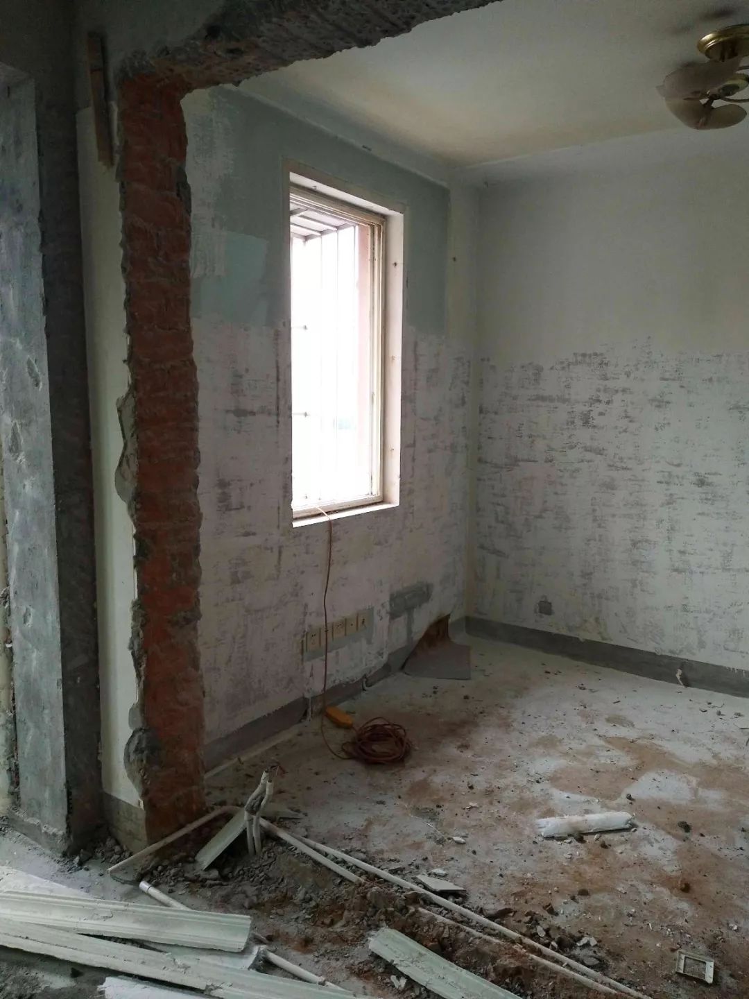 南京龍蟠花苑90㎡現(xiàn)代輕奢--老房升級改造,變身時尚精致家!23拆砌工程