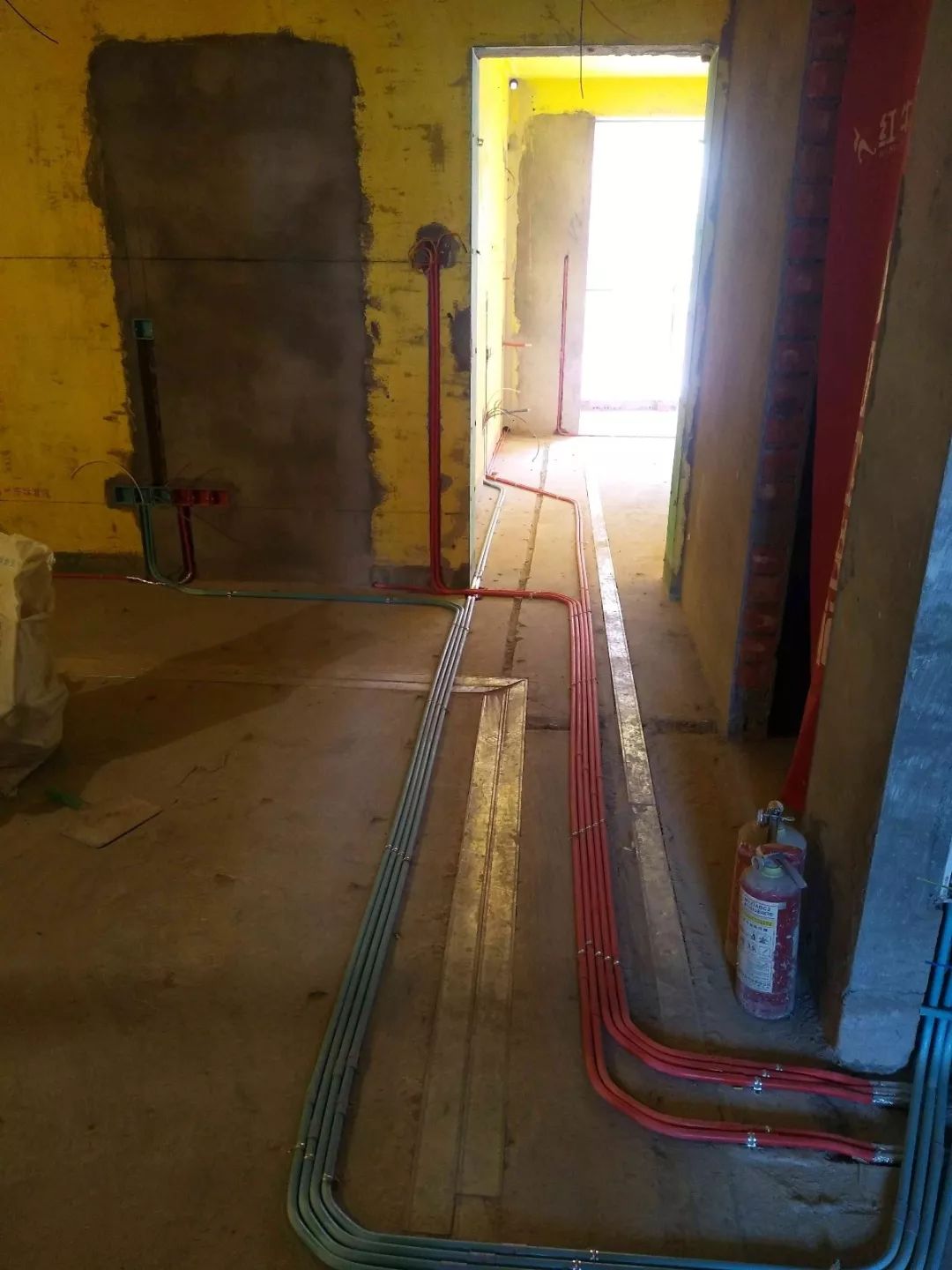 南京龍蟠花苑90㎡現(xiàn)代輕奢--老房升級改造,變身時尚精致家!27水電施工