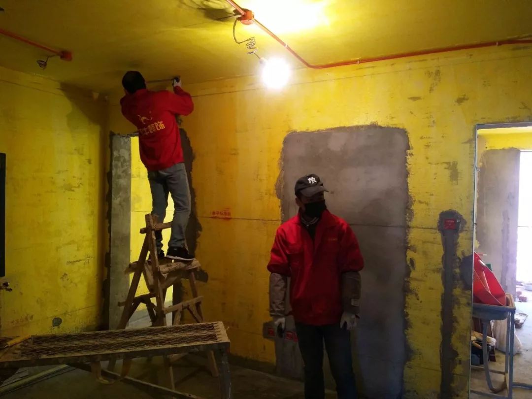 南京龍蟠花苑90㎡現(xiàn)代輕奢--老房升級改造,變身時尚精致家!30瓦木施工