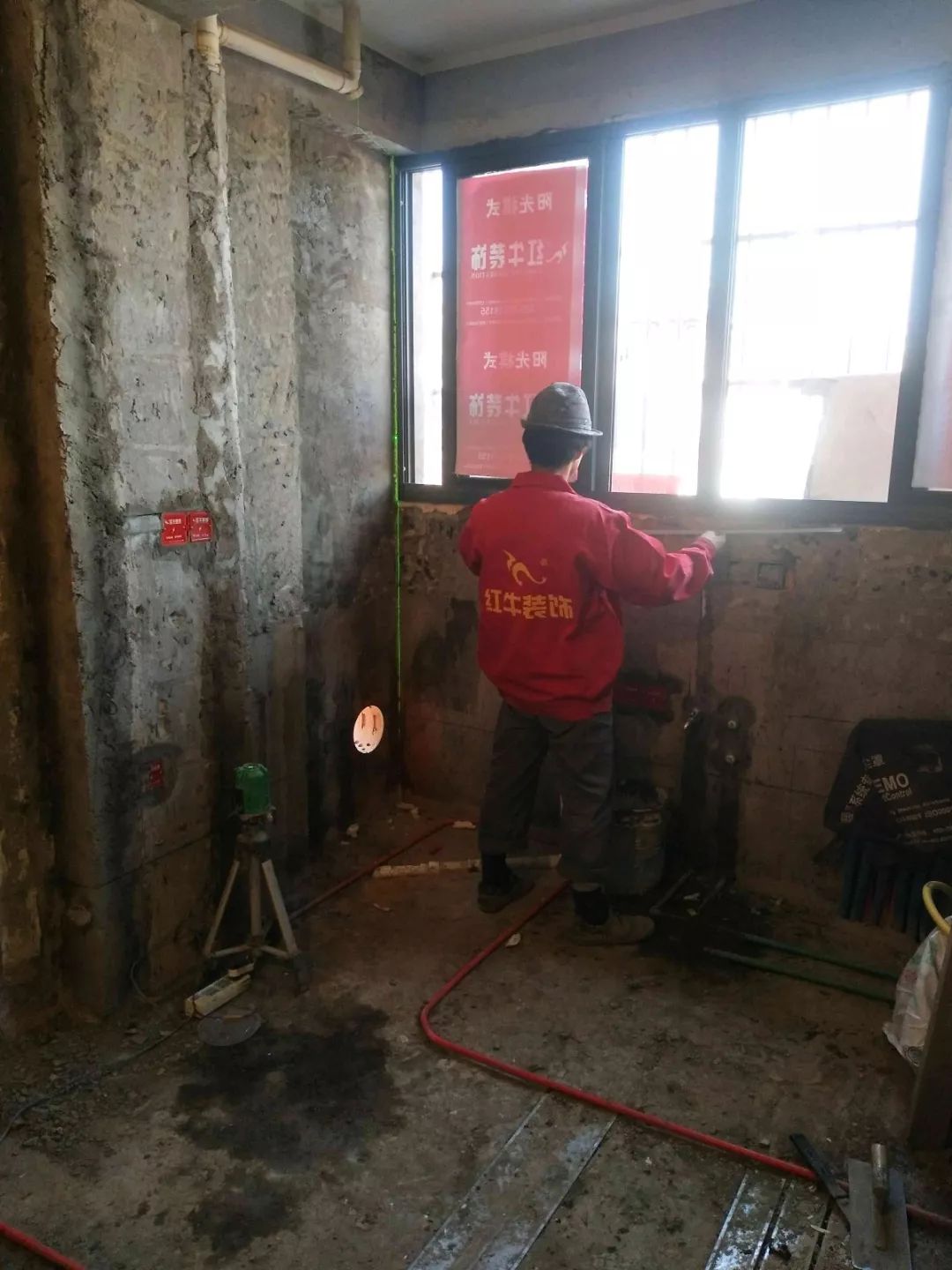 南京龍蟠花苑90㎡現(xiàn)代輕奢--老房升級改造,變身時尚精致家!31瓦木施工