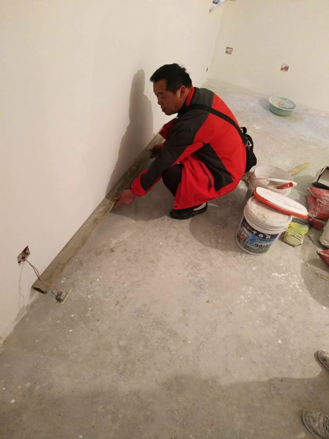 南京龍蟠花苑90㎡現(xiàn)代輕奢--老房升級改造,變身時尚精致家!37油漆施工