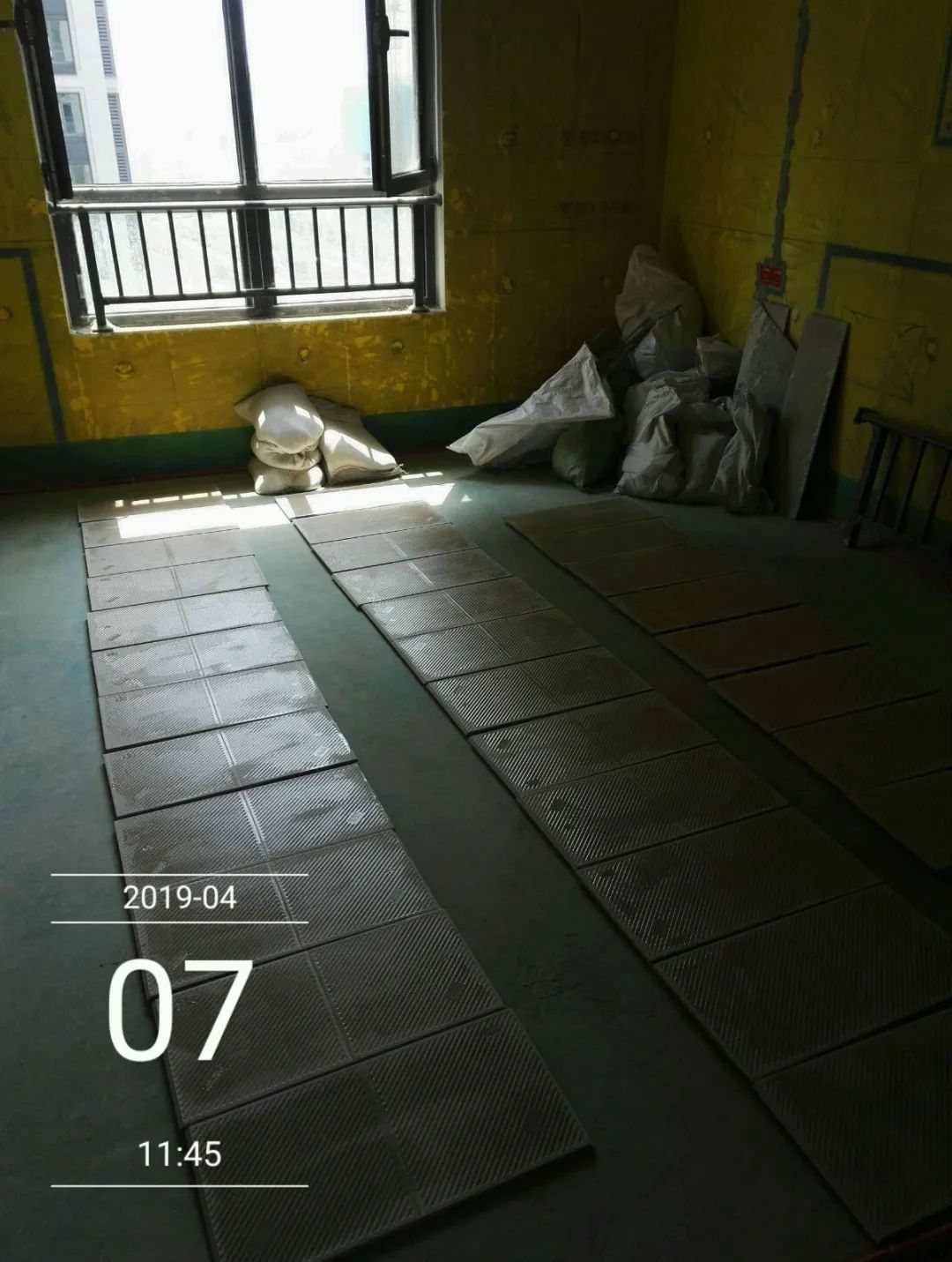孟憲濤_保利國際社區115㎡現代北歐--簡潔明亮之家，一人獨居太愜意！30工地一覽