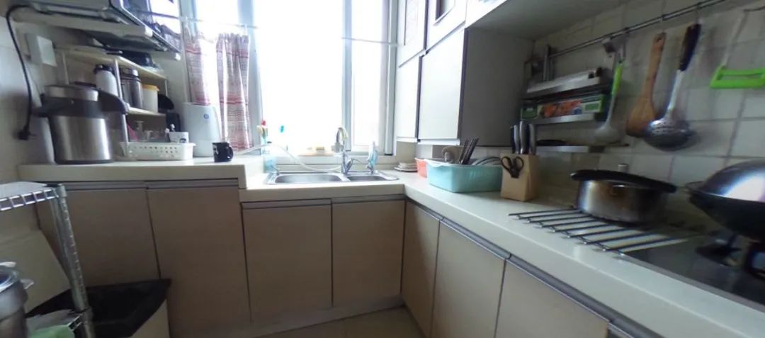 余瑋_金鼎灣花園135㎡輕奢風格--老房升級改造，前后對比大變樣！09餐廚·改造前