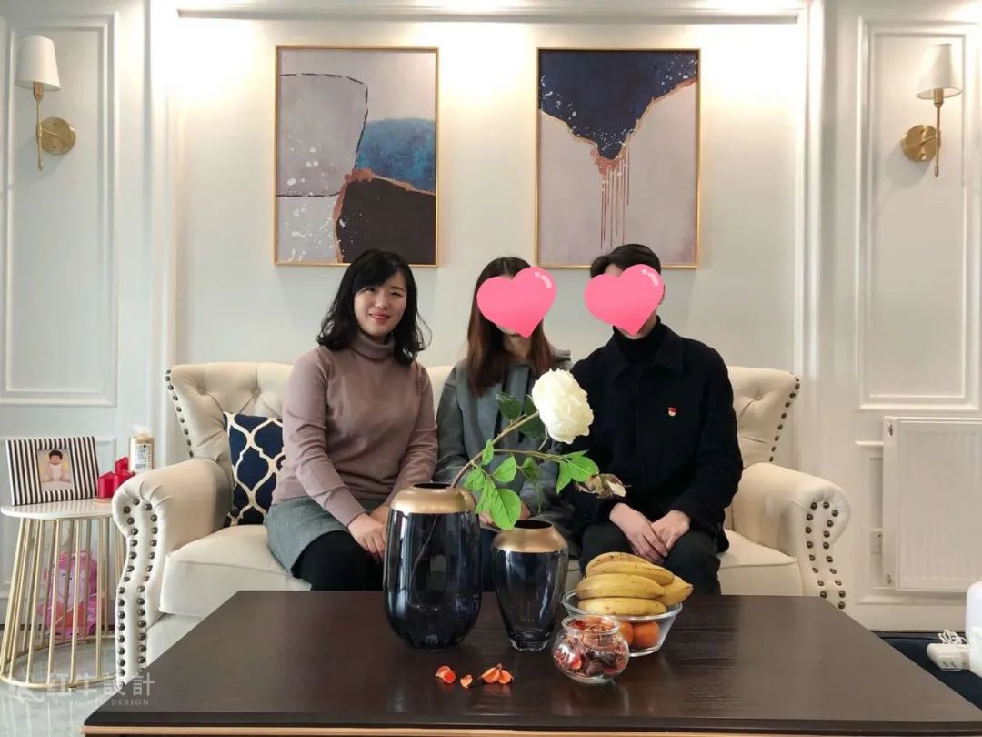 85后夫婦的美式輕奢家,起名“海藍(lán)之謎”!01設(shè)計(jì)師與業(yè)主的合照