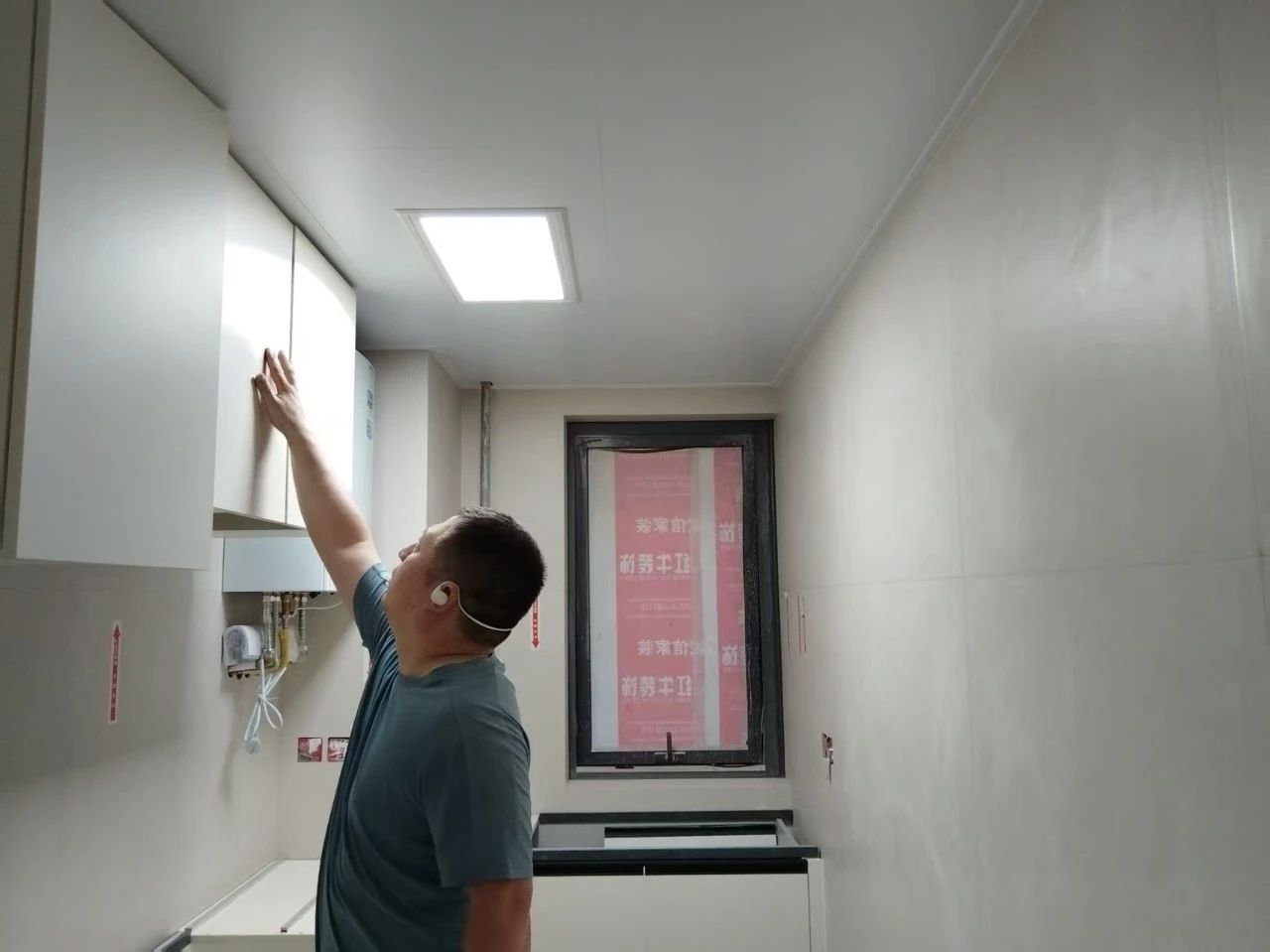 南京紅牛裝飾：高溫巡檢不松懈，堅守品質與服務！07