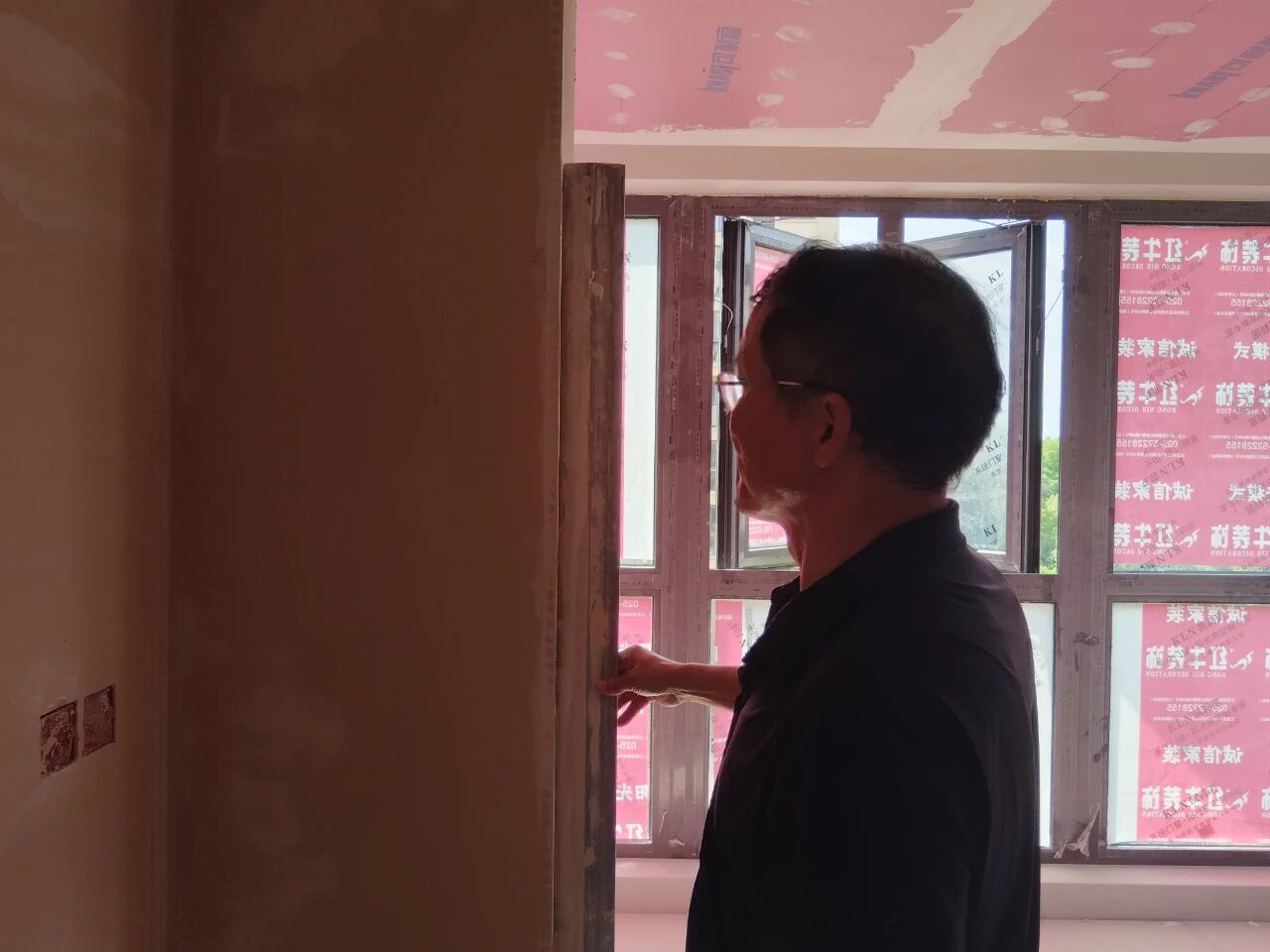設計師工地巡檢，用腳步丈量細節，護航效果完美落地！07