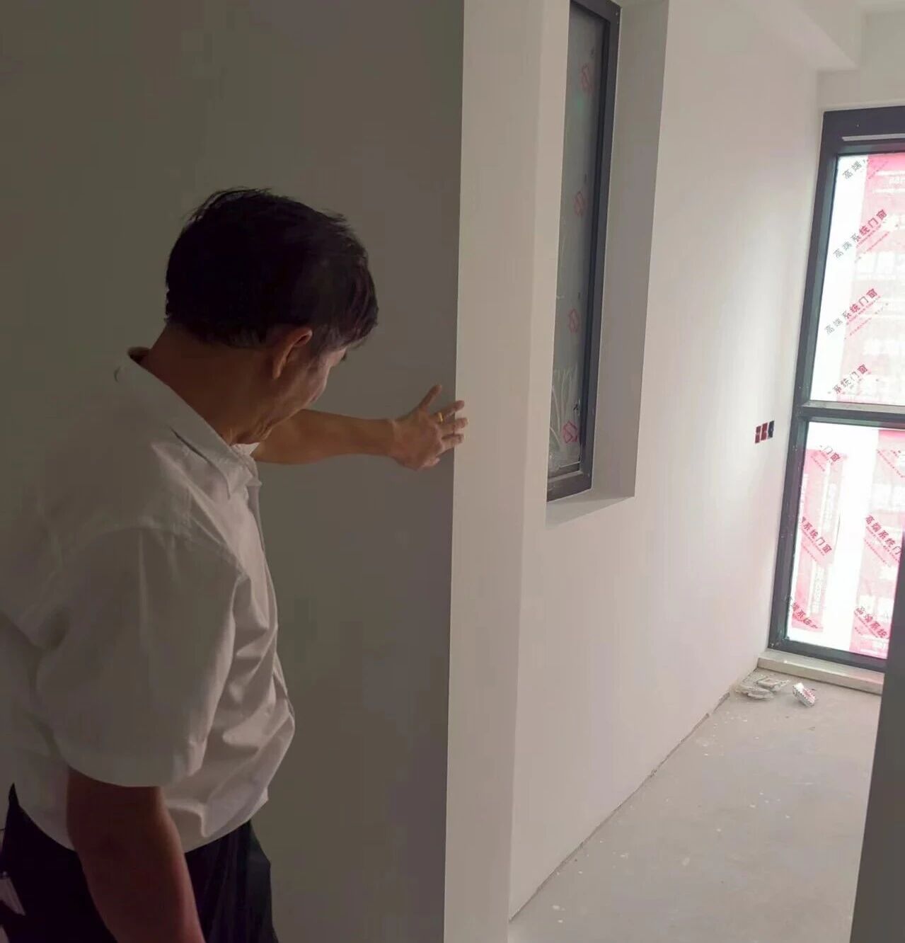 金九銀十裝修季|南京紅牛裝飾工程總監(jiān):工地巡檢無小事,嚴(yán)苛落實(shí)工藝標(biāo)準(zhǔn)! 金九銀十裝修季|南京紅牛裝飾工程總監(jiān):工地巡檢無小事,嚴(yán)苛落實(shí)工藝標(biāo)準(zhǔn)!