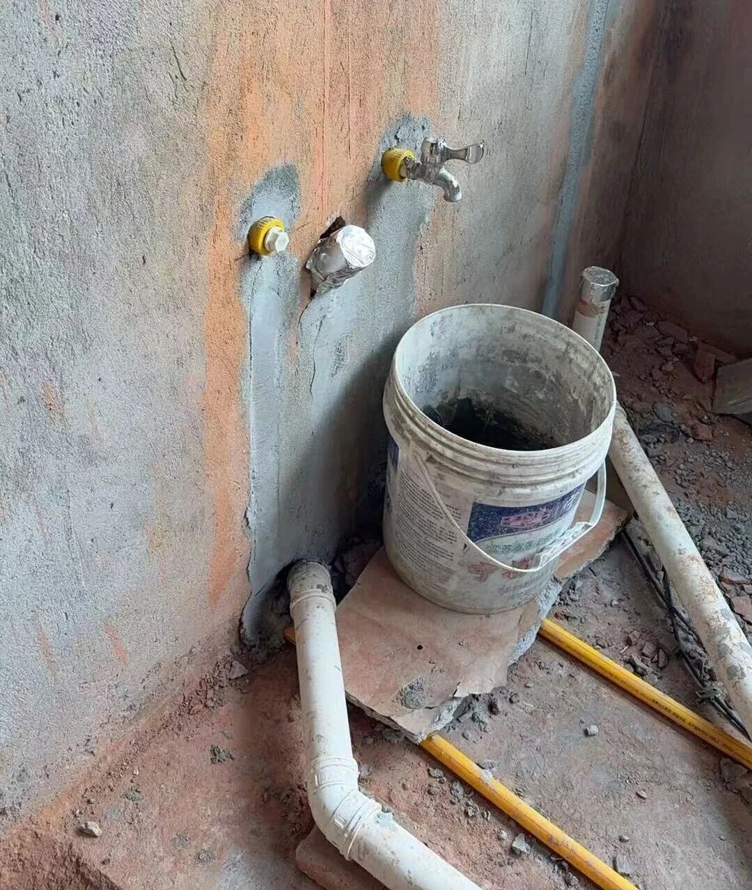 差別真的太大了!南京紅牛裝飾標準化水電工藝vs非正規/熟人施工隊的水電工藝! 差別真的太大了!南京紅牛裝飾標準化水電工藝vs非正規/熟人施工隊的水電工藝!