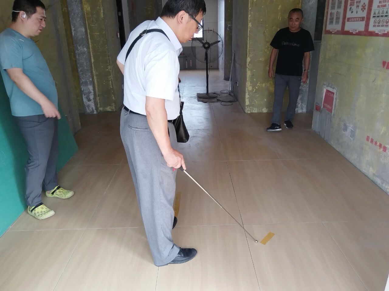 九月秋意漸濃,南京紅牛裝飾工地巡檢步履不停,只為兌現品質承諾! 九月秋意漸濃,南京紅牛裝飾工地巡檢步履不停,只為兌現品質承諾!