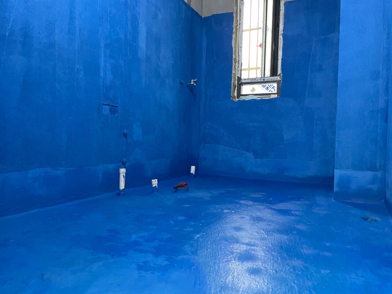 九月秋意漸濃,南京紅牛裝飾工地巡檢步履不停,只為兌現品質承諾! 九月秋意漸濃,南京紅牛裝飾工地巡檢步履不停,只為兌現品質承諾!